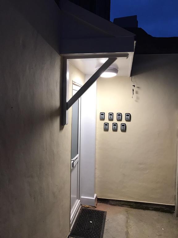 Casa Fresa Franks Serviced Accommodation Liverpool Exterior photo