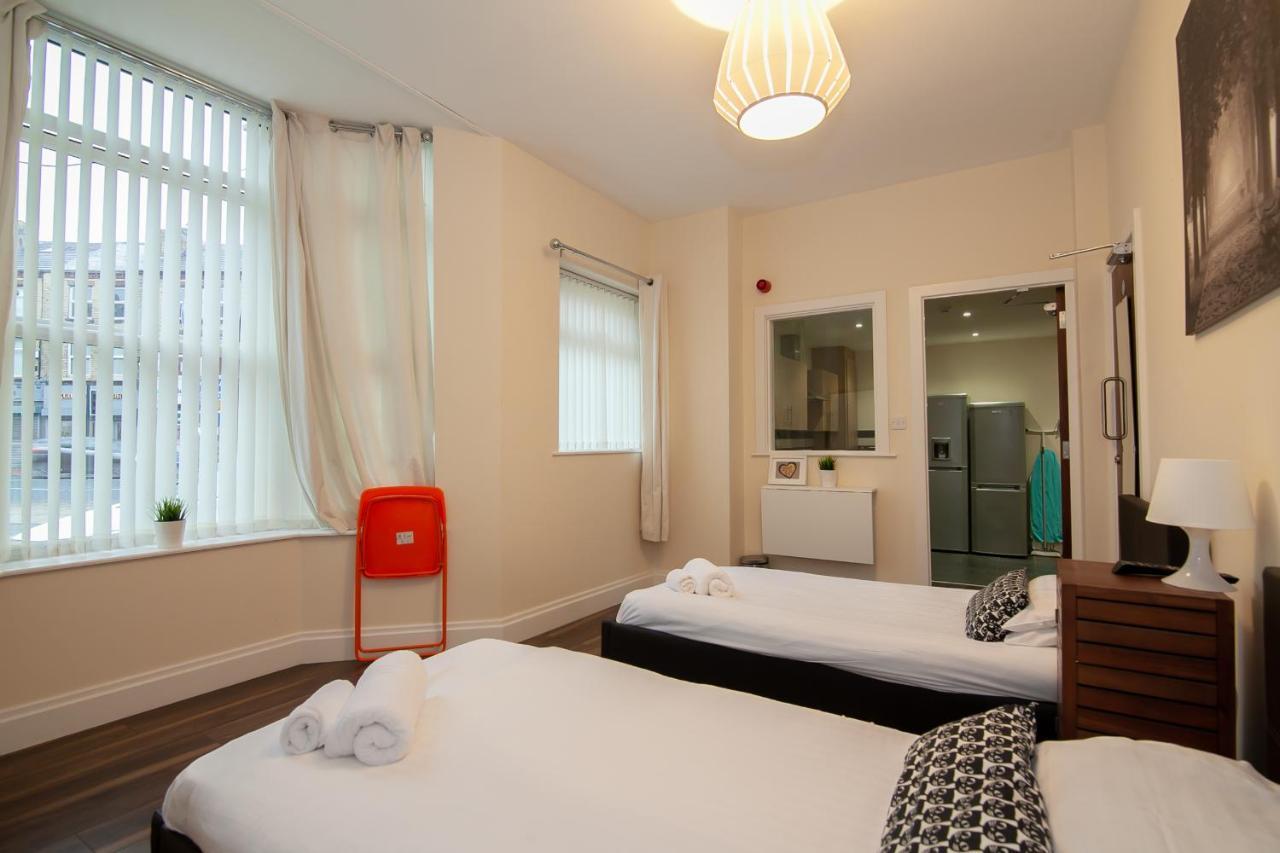 Casa Fresa Franks Serviced Accommodation Liverpool Exterior photo