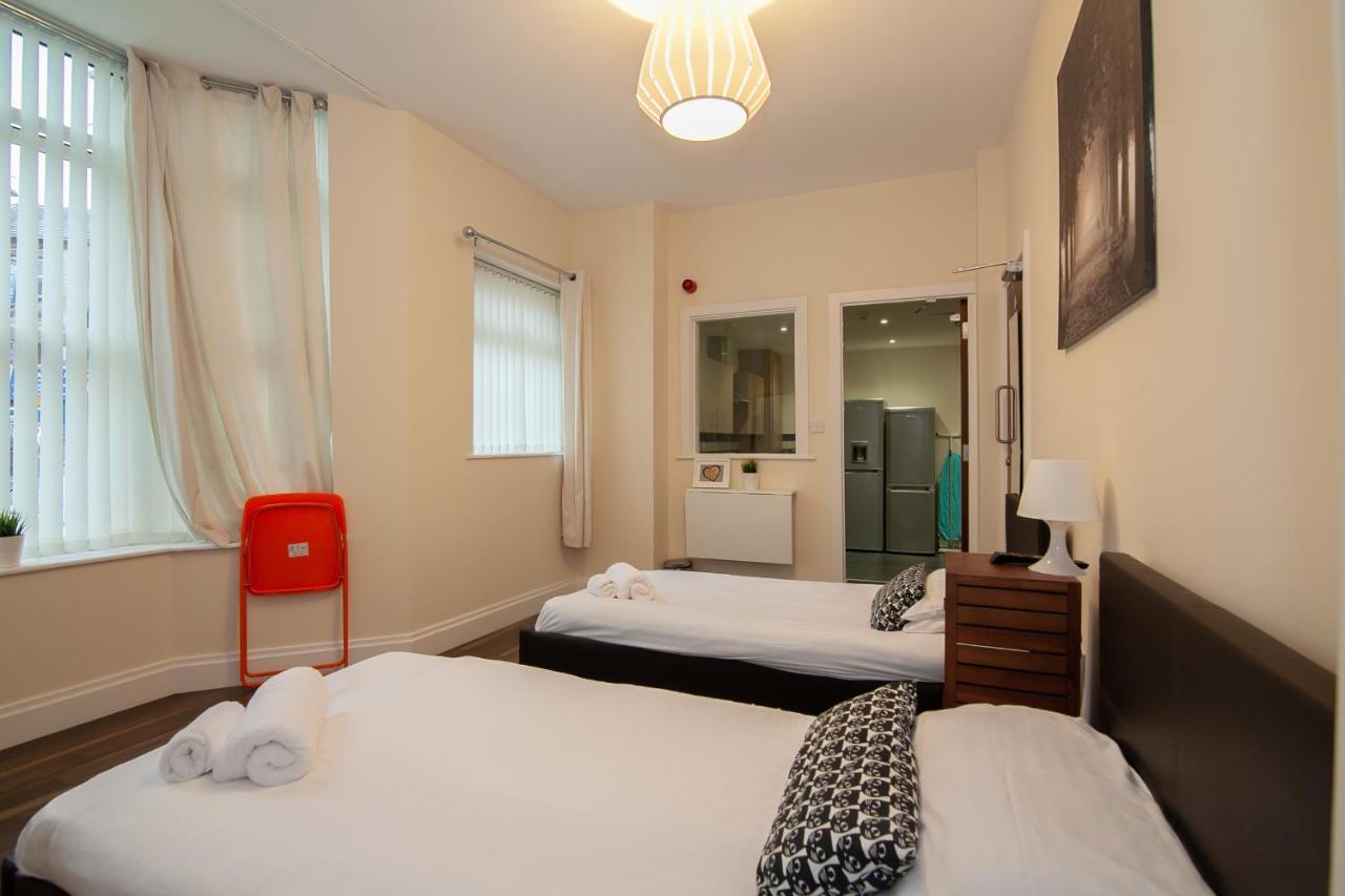 Casa Fresa Franks Serviced Accommodation Liverpool Exterior photo