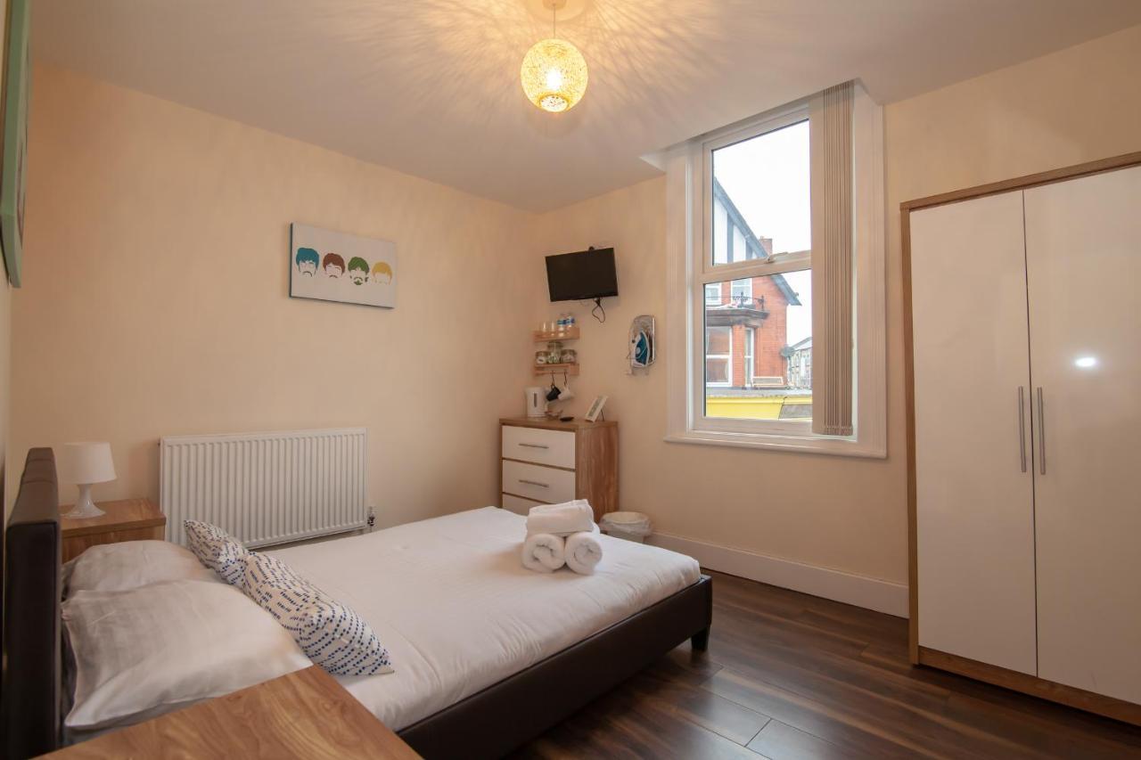Casa Fresa Franks Serviced Accommodation Liverpool Exterior photo
