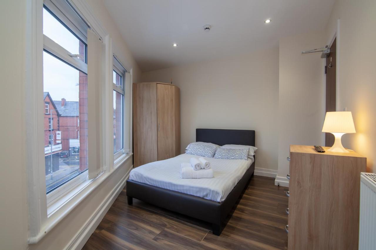 Casa Fresa Franks Serviced Accommodation Liverpool Exterior photo