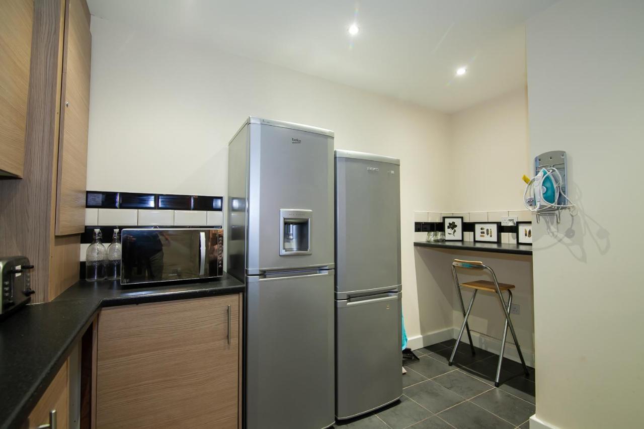 Casa Fresa Franks Serviced Accommodation Liverpool Exterior photo