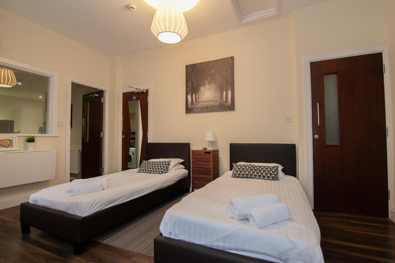 Casa Fresa Franks Serviced Accommodation Liverpool Exterior photo