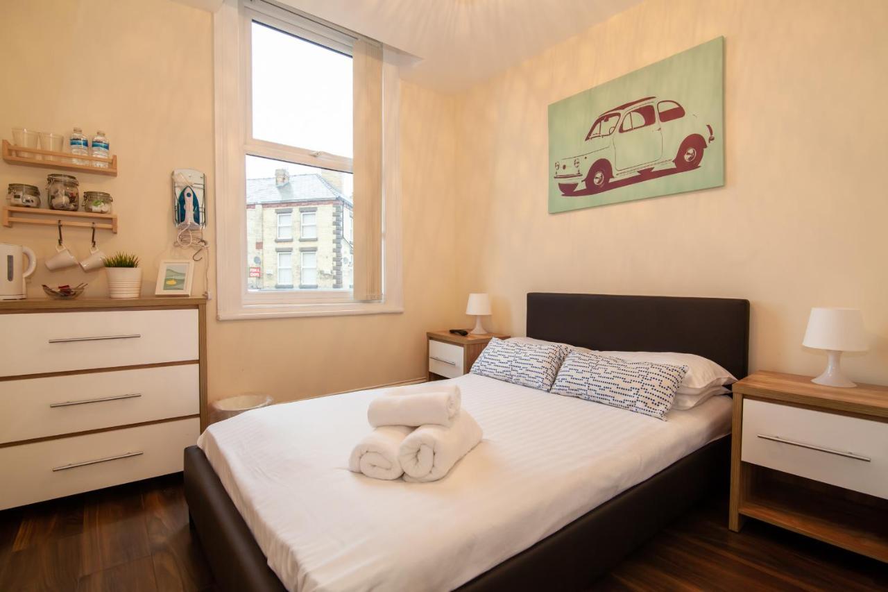 Casa Fresa Franks Serviced Accommodation Liverpool Exterior photo