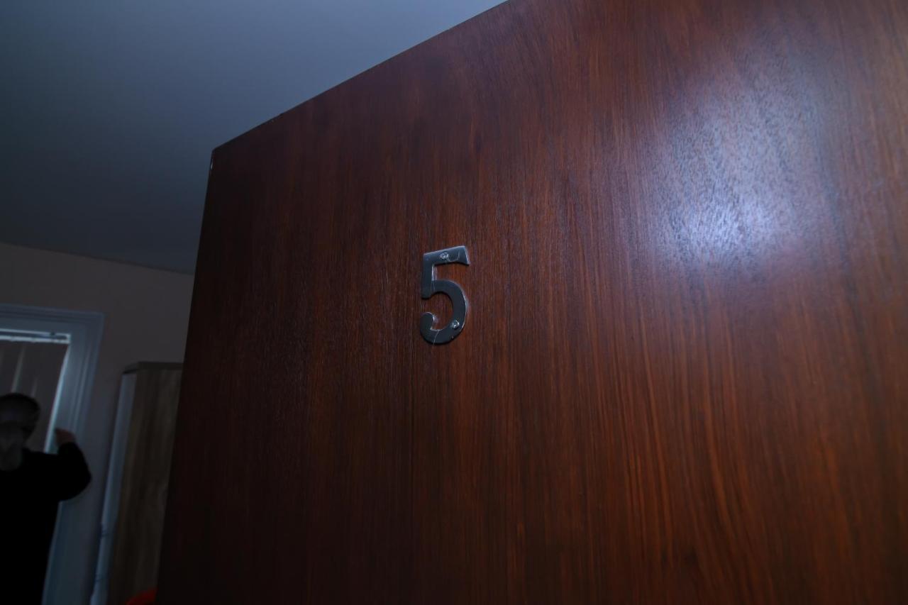 Casa Fresa Franks Serviced Accommodation Liverpool Exterior photo